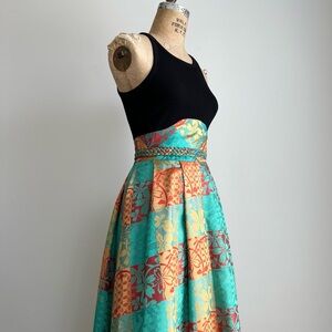 1970s Vintage Long Maxi Skirt with Matching Belt and Scarf
